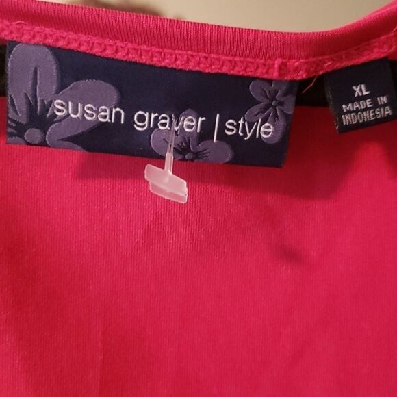 NWOT fuscia tank  - Picture 2 of 2